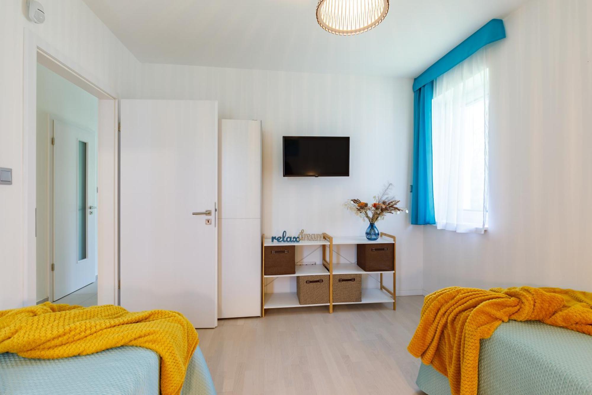 Blue4 Apartment Balatonfůzfő Екстериор снимка