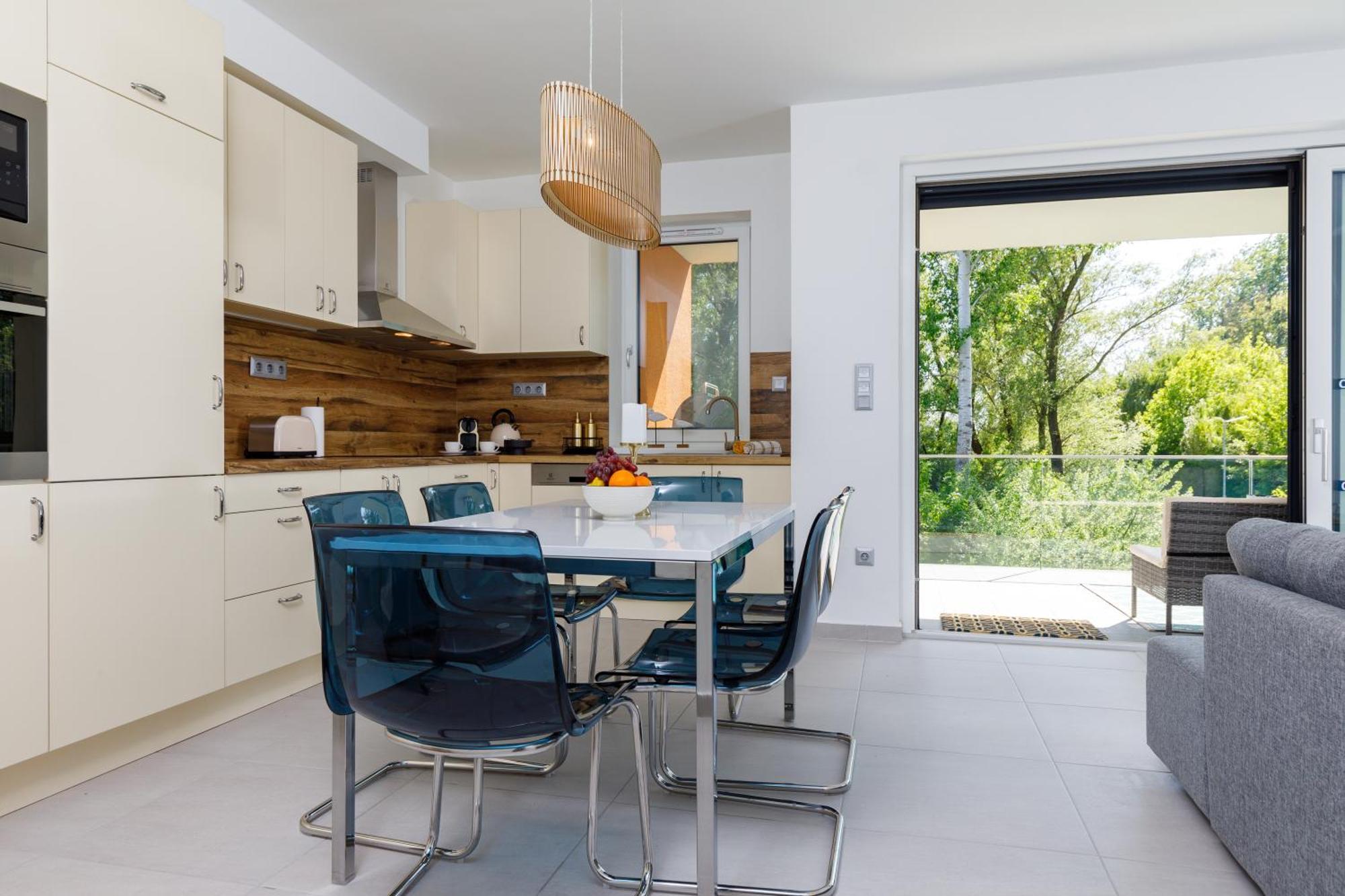 Blue4 Apartment Balatonfůzfő Екстериор снимка